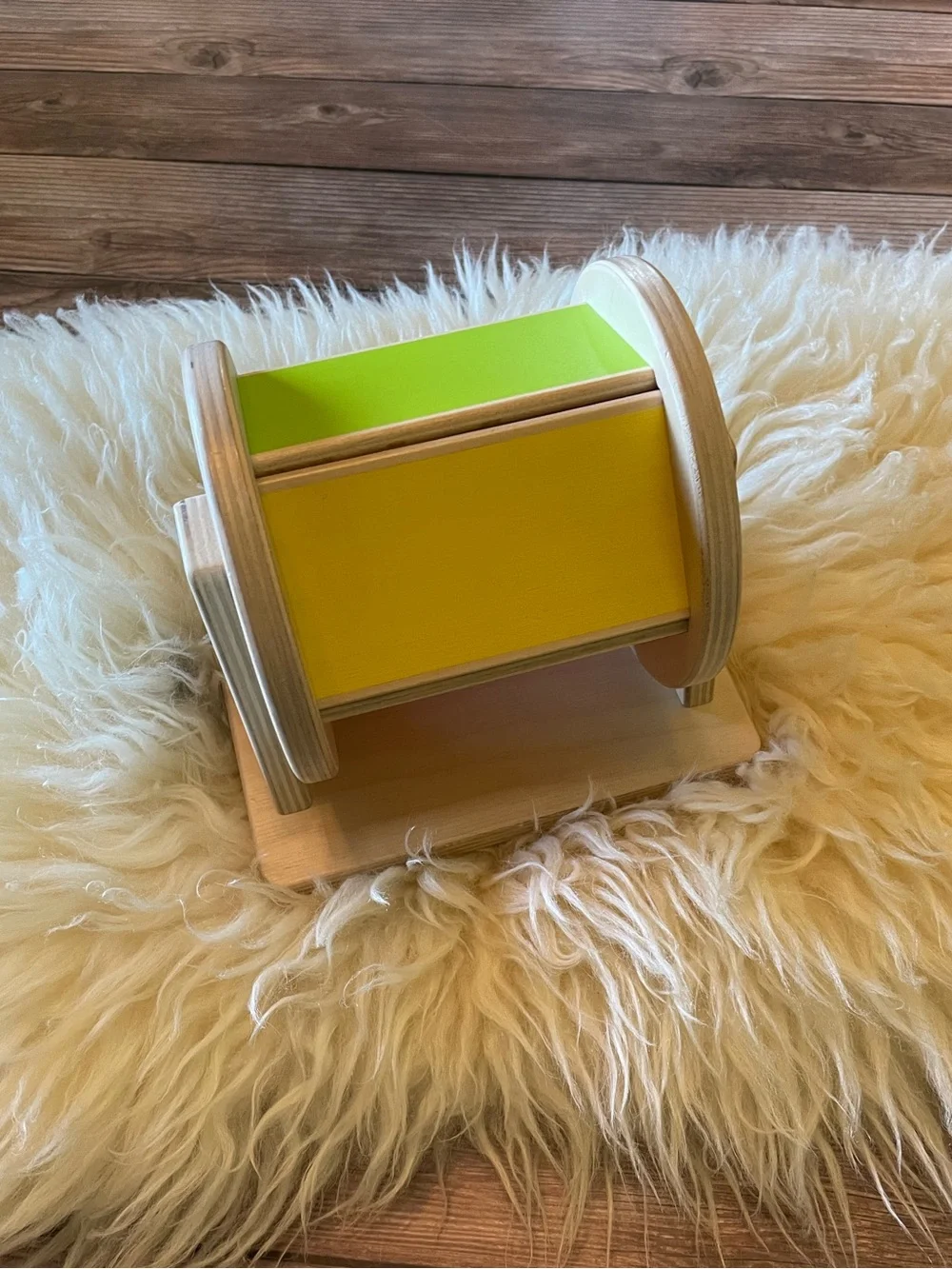 Lovevery Spinning Rainbow drum and Magic Tissue Box ~ 6 to 12 months